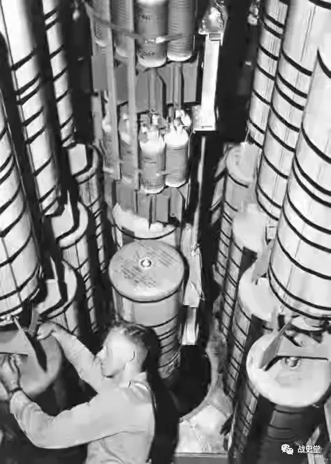 B-29機組火攻日本親歷記！天上能聞到焦味，曾在地面誤投彈