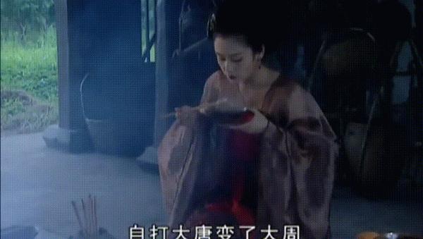 影視劇唐朝造型已落寞消失,華麗服飾不再用,高仿塑膠珠子到處用 影視劇唐朝造型已落寞消失,華麗服飾不再用,高仿塑膠珠子到處用
