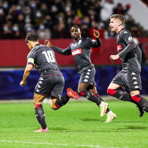 3-1完勝!科瓦奇下課後,法甲8冠王贏了:4分鐘2球+輕鬆虐菜 3-1完勝!科瓦奇下課後,法甲8冠王贏了:4分鐘2球+輕鬆虐菜