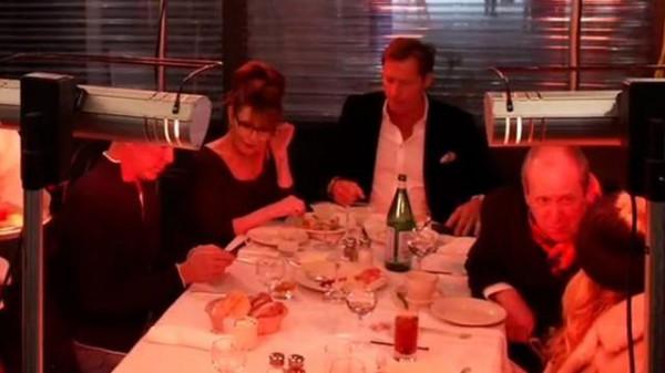 美國女政客確診新冠後連去兩餐廳吃飯，紐約市政府怒斥：危害他人