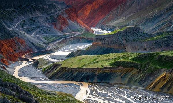大美新疆，安集海大峽谷