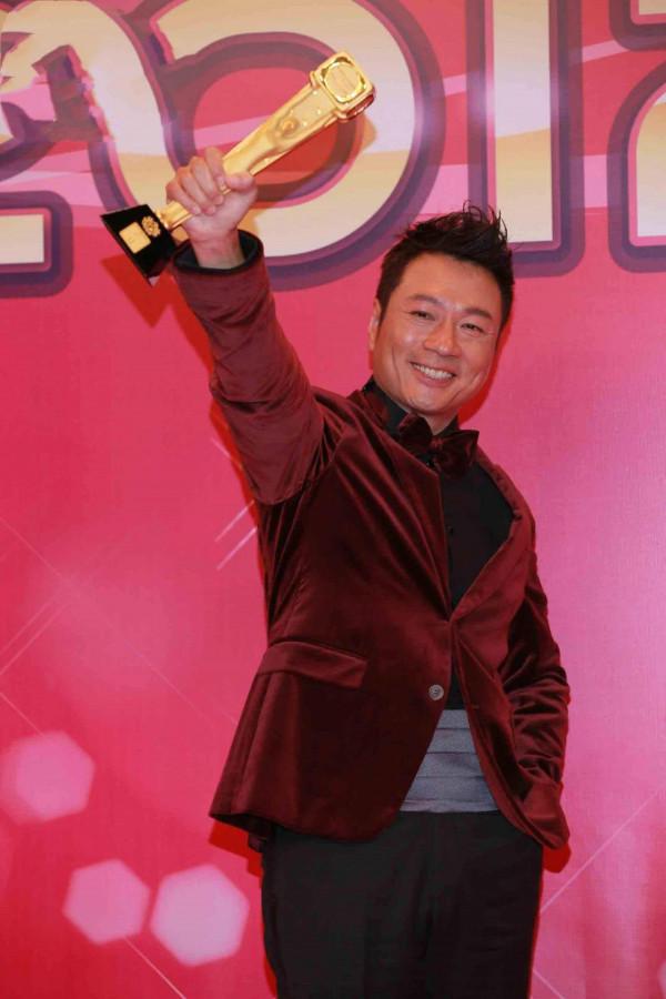 10位定居內地的過氣港星,多人成富豪,一人租房住,各有各的命 10位定居內地的過氣港星,多人成富豪,一人租房住,各有各的命