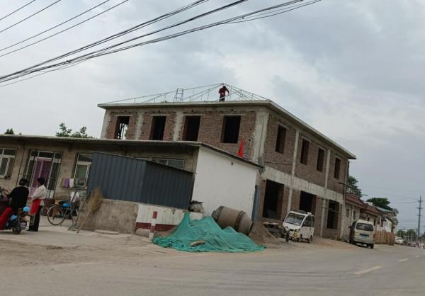 想在農村建100平米的房子，10萬夠嗎？網友說：只能夠建主體的