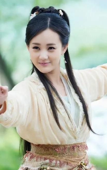 從趙麗穎的替身成長為一線女星的:李一桐 從趙麗穎的替身成長為一線女星的:李一桐