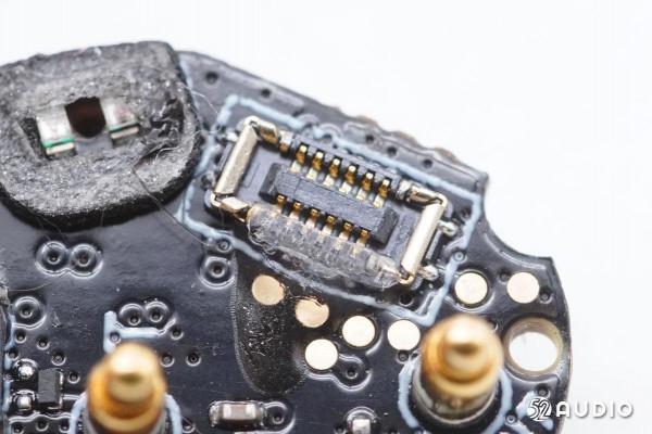 支援無線充電,綜合續航32小時,TOZO NC7真無線降噪耳機拆解 支援無線充電,綜合續航32小時,TOZO NC7真無線降噪耳機拆解