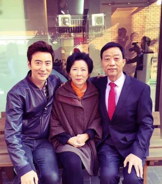 遠嫁中國的兩位“韓國媳婦”：蔡琳和秋瓷炫婚後境遇為何大不同？