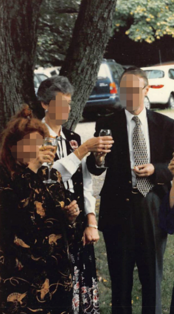 包辦婚姻、虐待兒童、強迫女性流產……揭秘閣樓上的神秘“學校”