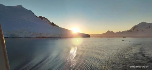 七旬老人闖南極 誰也不知道,他遇到了什麼「2」 七旬老人闖南極 誰也不知道,他遇到了什麼「2」