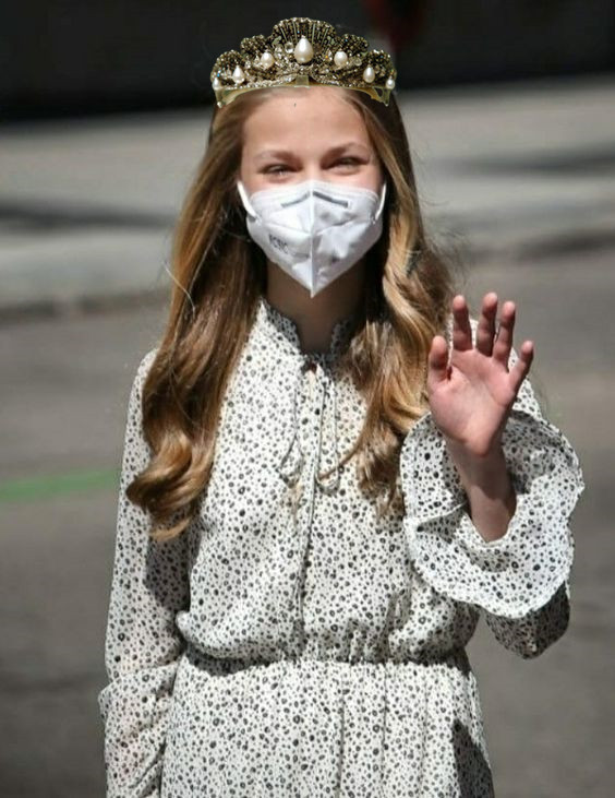 西班牙王室的8頂冠冕，萊昂諾爾和索菲亞戴上會如何呢，太漂亮了