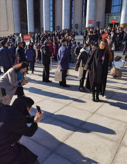 文代會正式開幕！靳東陳道明人氣高，佟麗婭周濤同框，康輝顯低調