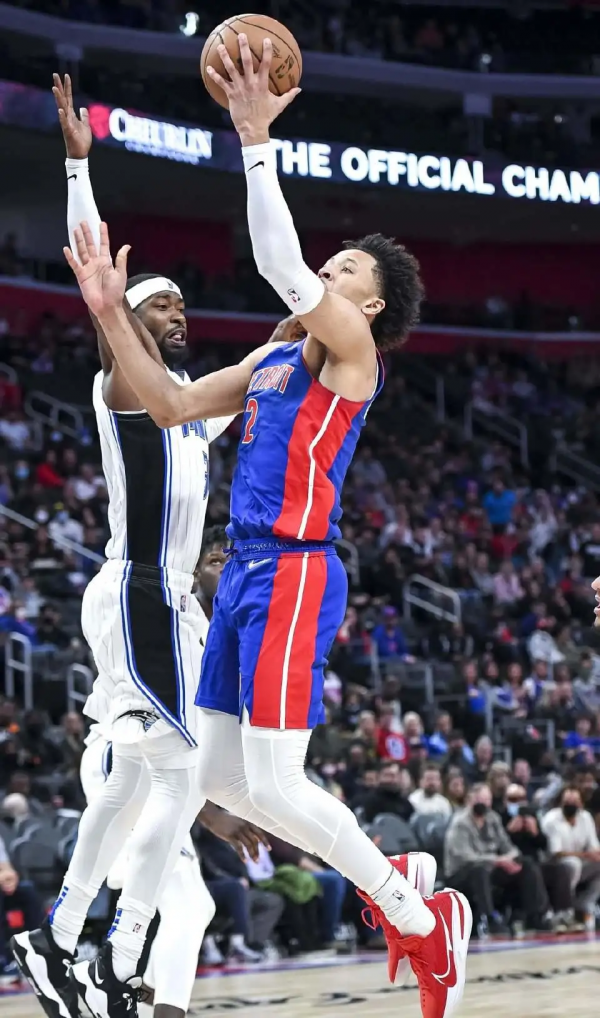 偷懶還是有料？！Nike還在用四年前的科技...