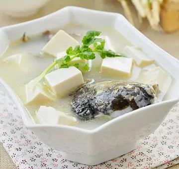 產後可以大量喝湯嗎 產後可以大量喝湯嗎