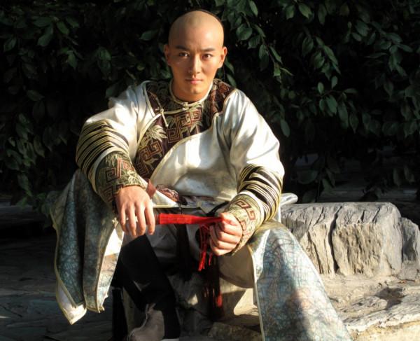 為何雍正遺詔中特意交代乾隆要善待果親王胤禮？這其中有何原因？