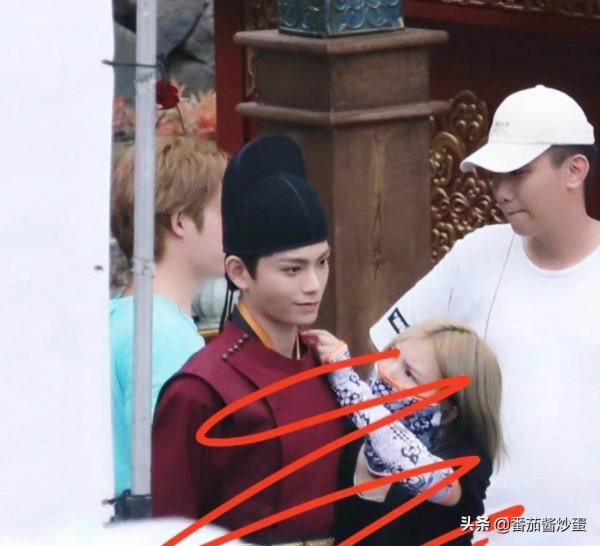 彭小苒新戲《春閨夢裡人》殺青，古裝顏值提升，搭檔95後小生