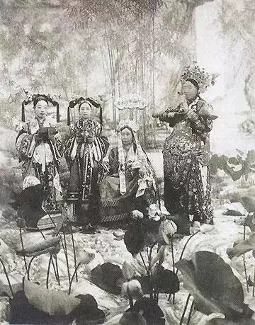 外國畫師被70歲慈禧太后迷住，稱不到40歲！她到底長什麼樣？