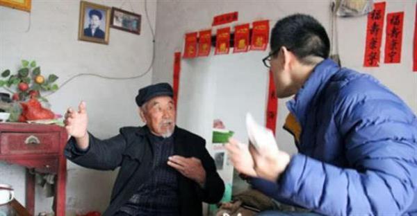 山東老人信守諾言,為抗日無名英雄守墓長達74年,92歲時奇蹟出現 山東老人信守諾言,為抗日無名英雄守墓長達74年,92歲時奇蹟出現