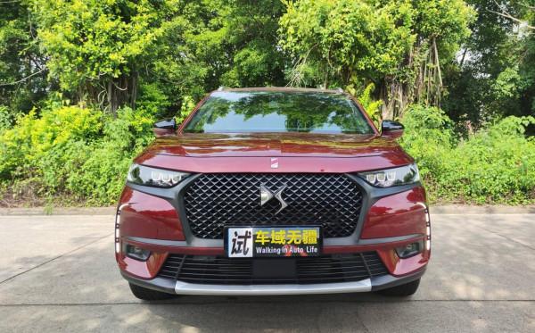 試駕DS7:法系最貴的SUV,車燈堪比奧迪,還配獨立後懸! 試駕DS7:法系最貴的SUV,車燈堪比奧迪,還配獨立後懸!
