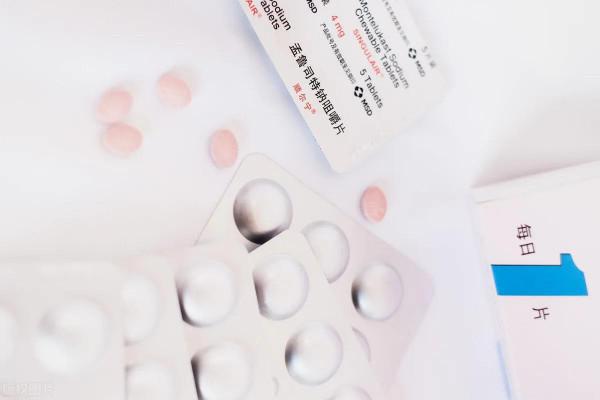 過敏性鼻炎，常用糠酸莫米松鼻噴、孟魯司特、氯雷他定注意什麼？