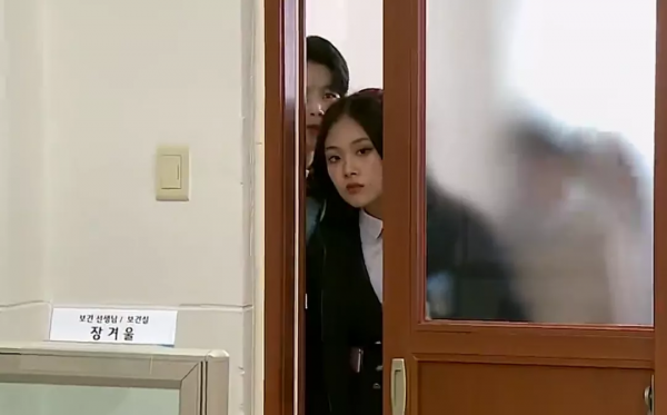 才放出了一集就飆到9.8分，2022年首部口碑爆款誕生