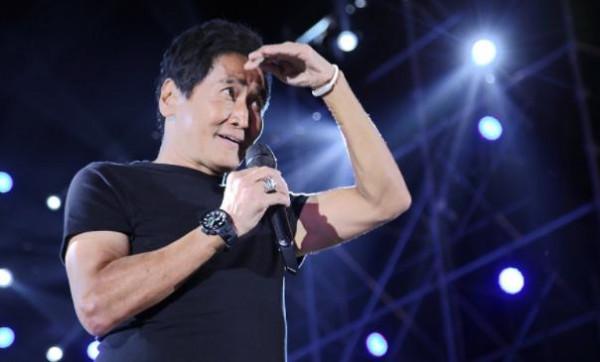 定居內陸的港臺明星，各有各的企圖，有人慘遭封殺，有人星途坦蕩