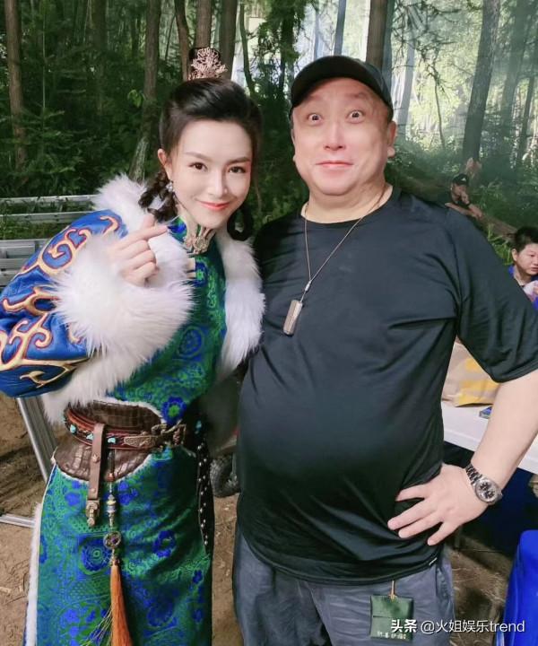 周芷若撞臉大張偉，紫衫龍王比小昭還年輕，被顏值耽誤的好電影