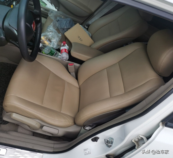 開了11年的本田思域還能賣4萬多？買家直言這都算是撿漏了