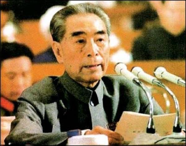 周總理去世，金日成哭紅雙眼推遲眼疾手術，後指示建造周恩來銅像