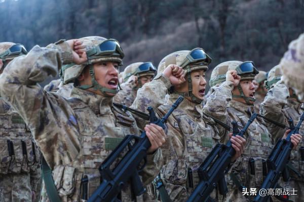 接過責任，守護榮光！ 西藏軍區某旅舉行新兵授裝儀式