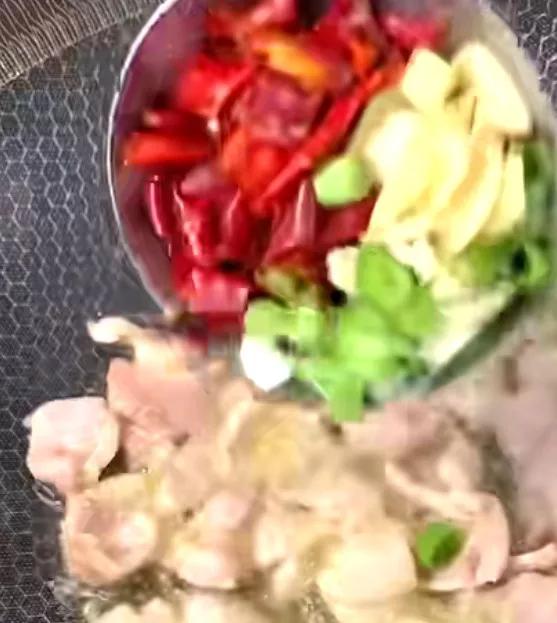 在家炒個農家土菜,五花肉,加雞蛋,吃起來不香嗎 在家炒個農家土菜,五花肉,加雞蛋,吃起來不香嗎