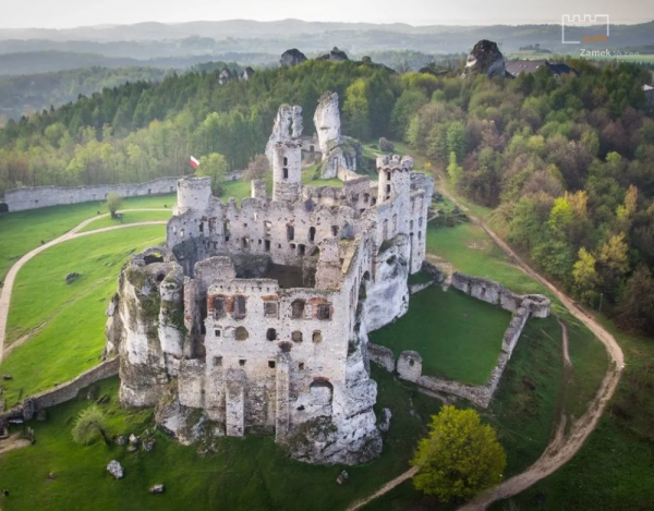 跟著亨利卡維爾一起去看風景如畫的《獵魔人》取景地