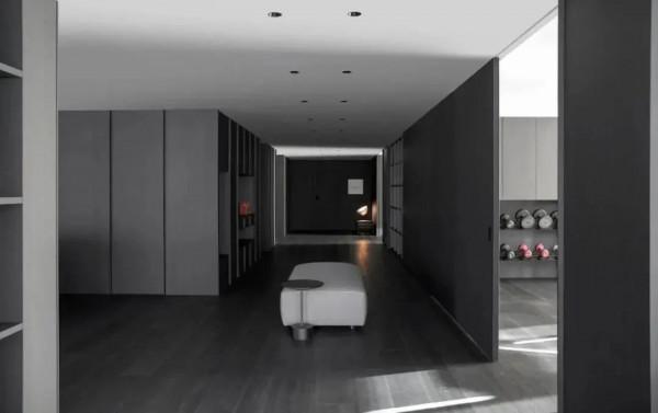 黑色極簡丨光與影,白與黑,來一場時間與空間的對話 黑色極簡丨光與影,白與黑,來一場時間與空間的對話