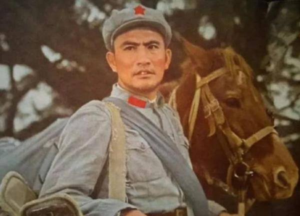 羅炳輝:從奴隸到將軍,重病中解放棗莊,49歲逝世十萬軍民送行 羅炳輝:從奴隸到將軍,重病中解放棗莊,49歲逝世十萬軍民送行