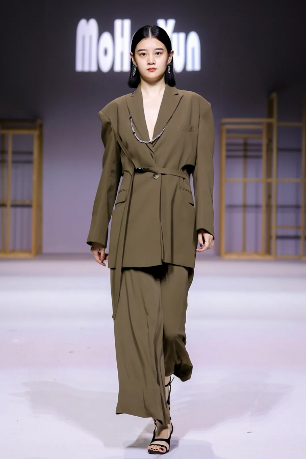 評論 | 中國國際時裝週，能給北京文化消費市場帶來什麼？