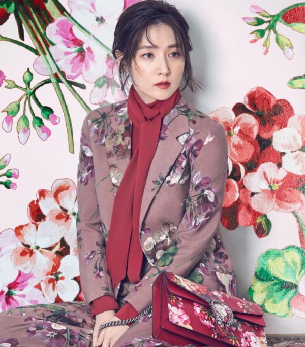 凍齡女神李英愛,年過半百,還有“嬰兒肌”,身材比例完美,羨慕 凍齡女神李英愛,年過半百,還有“嬰兒肌”,身材比例完美,羨慕