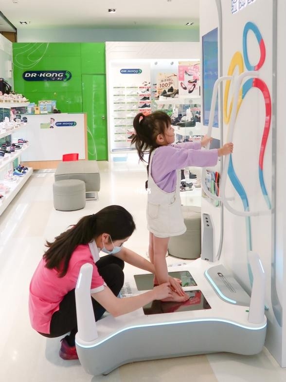 冬季運動正當時，江博士健康鞋為孩子保駕護航