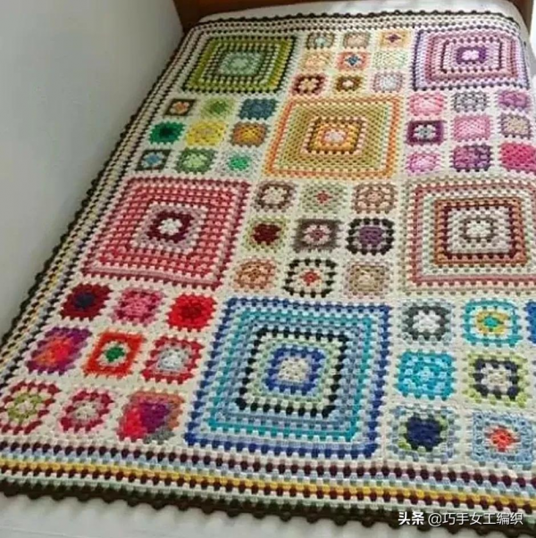 我家從來不買被單,我家用的全是手工針織的毯子,你喜歡嗎? 我家從來不買被單,我家用的全是手工針織的毯子,你喜歡嗎?