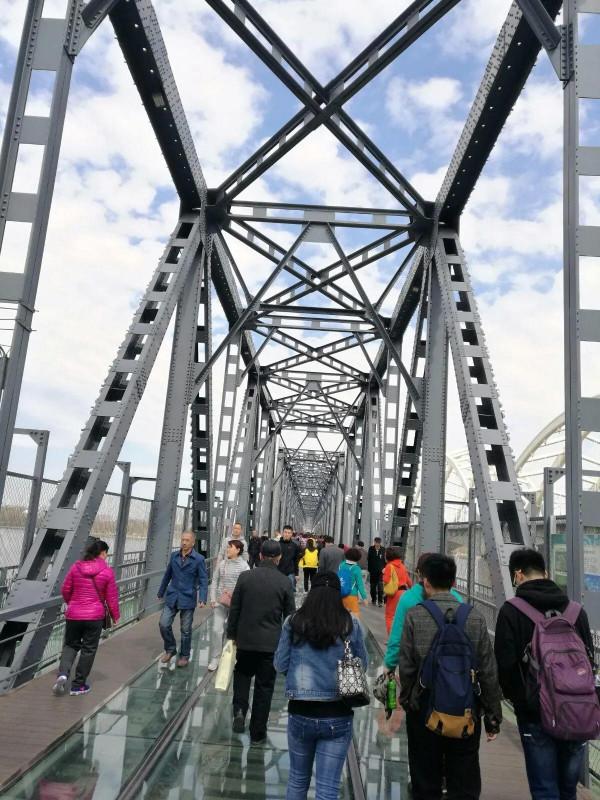 一橋飛架南北,天塹變通途 一橋飛架南北,天塹變通途