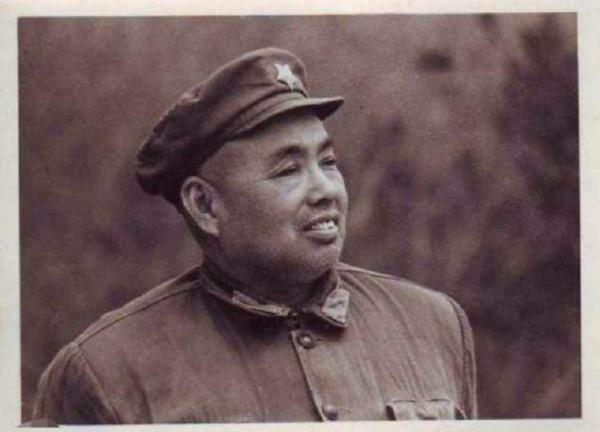 對越反擊戰，劉伯承和粟裕尚在，鄧小平為何選擇75歲的許世友掛帥