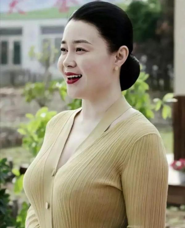 趙本山劇中老婆美照 趙本山劇中老婆美照