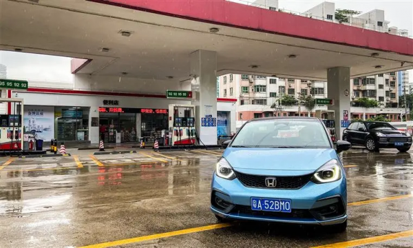 日均37元，簡直不要太低！本田第四代飛度用車成本分析