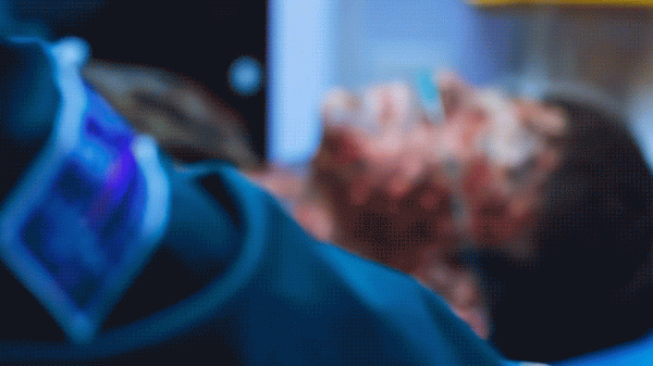 一口氣刷完8集，國產劇開年就出了王炸