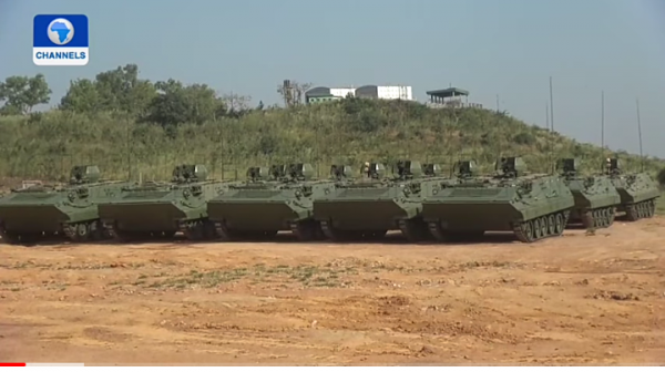 中國這位裝甲老兵,開始征戰非洲!與最新坦克一道死磕恐怖分子 中國這位裝甲老兵,開始征戰非洲!與最新坦克一道死磕恐怖分子