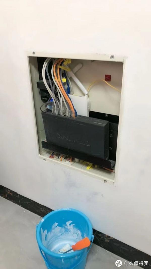 砸牆挖洞!搞裝修!喪心病狂的家庭網路升級:突破千兆,顏值飆升 砸牆挖洞!搞裝修!喪心病狂的家庭網路升級:突破千兆,顏值飆升