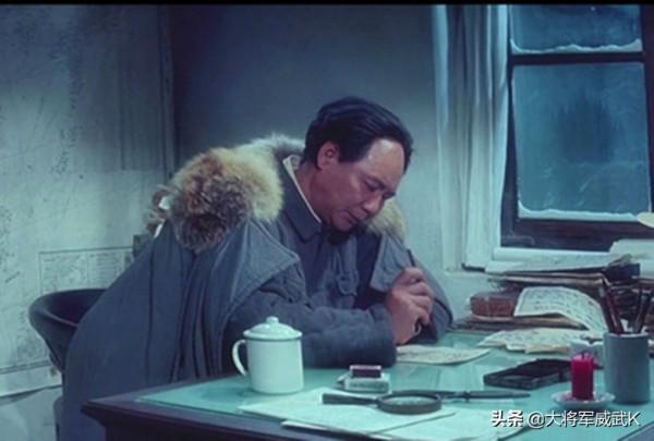 粟裕提出一大膽的戰役計劃，驚呆3位元帥，毛主席猶豫再三後同意