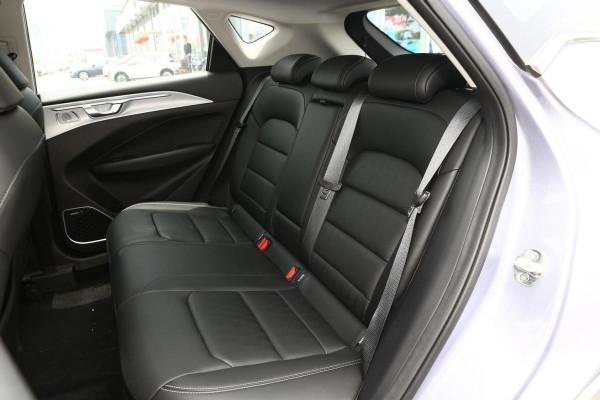 幾何C迎來中期改款，續航依舊550km，究竟帶來了哪些改變？