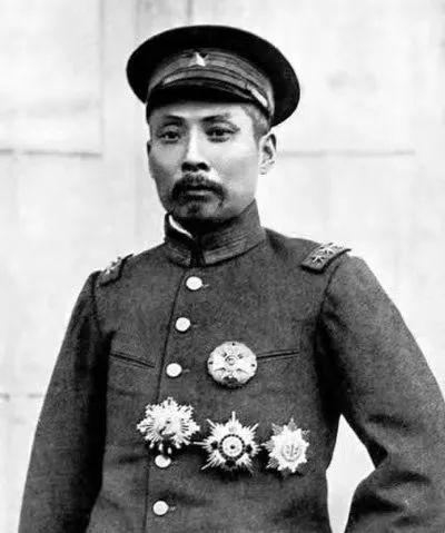 我問孫中山先生：從事革命要犧牲多少人？他說：兩億……