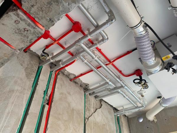 水電走頂,是裝修公司的“陷阱”,還是行業標準?聽聽工頭說的話 水電走頂,是裝修公司的“陷阱”,還是行業標準?聽聽工頭說的話