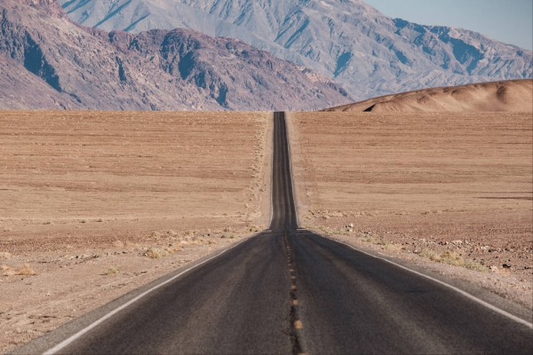 你知道死亡公路嗎？敢去的都是老司機，沒有一輛車敢超速