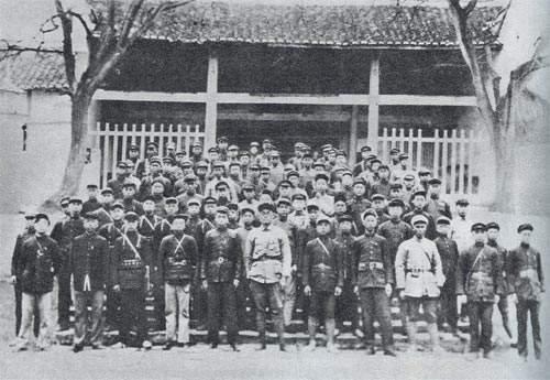 他是皖南事變逃出的最高將領,女兒找到之後,親自為其改名,為何 他是皖南事變逃出的最高將領,女兒找到之後,親自為其改名,為何