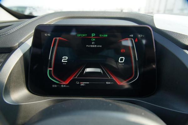 有顏又有面，14.99萬起售，續航520km，解析比亞迪秦Pro EV